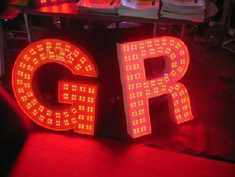 剑阁LED发光字常见的安装误区。